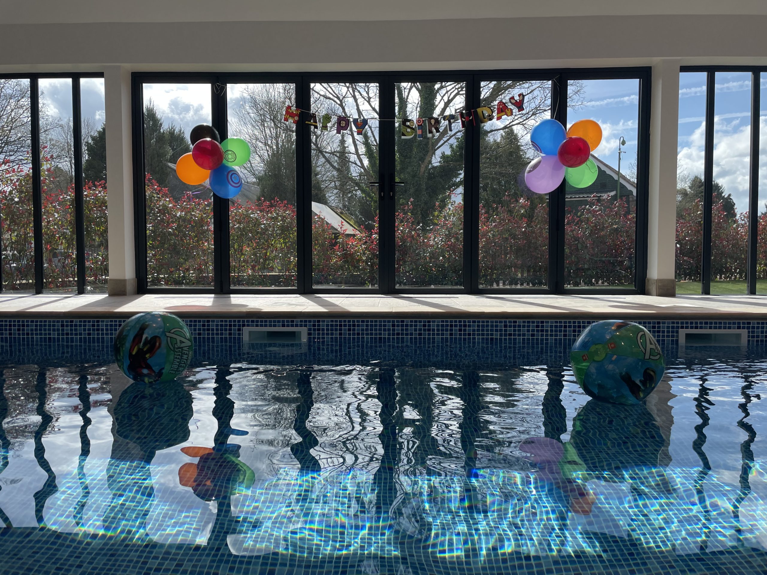 Pools & Hot Tubs Lakes Edge